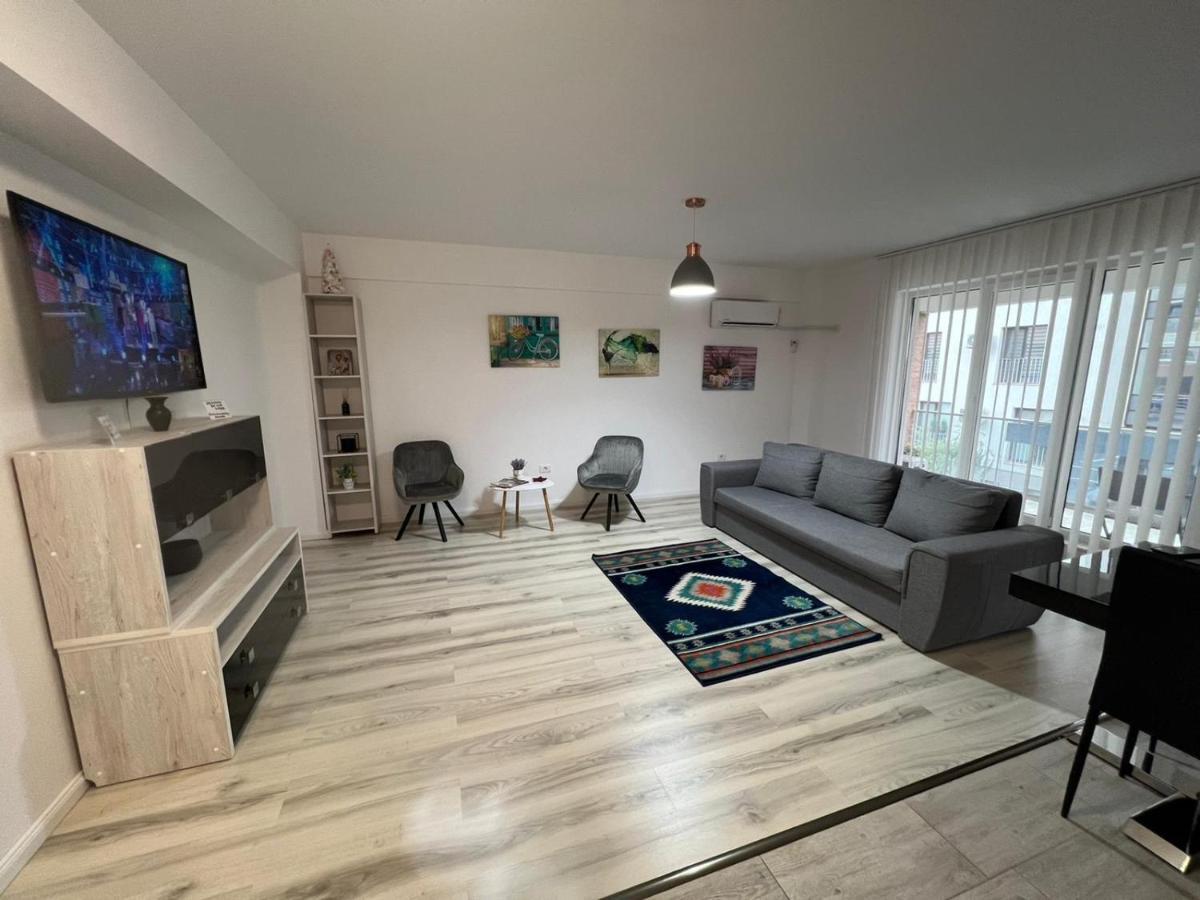 Chic Apartament Complex Inamstro Iasi Exterior foto